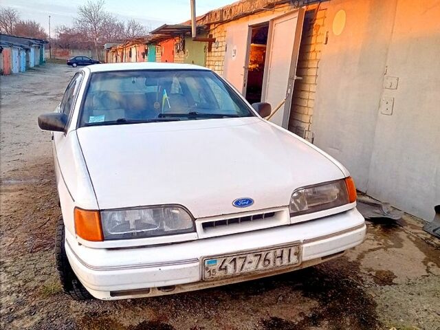 Форд Скорпио, объемом двигателя 25 л и пробегом 0 тыс. км за 700 $, фото 2 на Automoto.ua