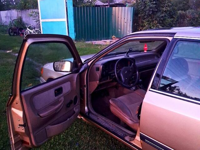 Форд Скорпио, объемом двигателя 2 л и пробегом 265 тыс. км за 800 $, фото 6 на Automoto.ua