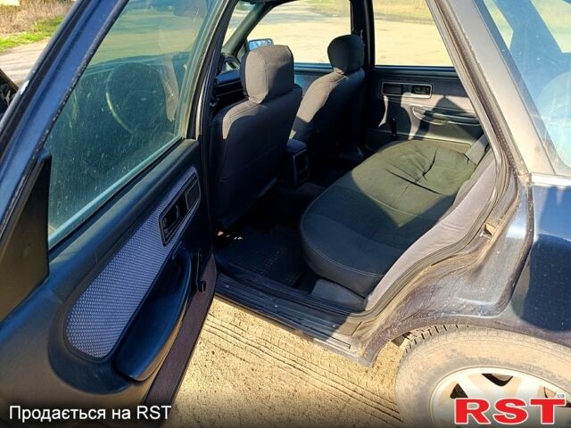 Форд Скорпио, объемом двигателя 24 л и пробегом 250 тыс. км за 850 $, фото 10 на Automoto.ua