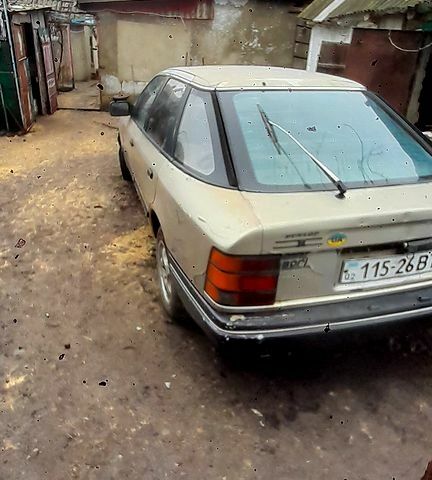Форд Скорпио, объемом двигателя 2.5 л и пробегом 300 тыс. км за 350 $, фото 1 на Automoto.ua