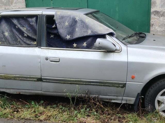 Серый Форд Скорпио, объемом двигателя 0 л и пробегом 1000 тыс. км за 261 $, фото 1 на Automoto.ua