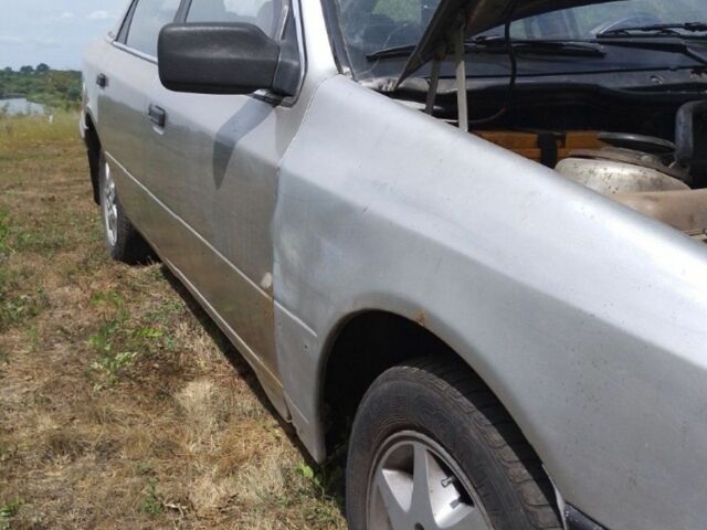 Сірий Форд Скорпіо, об'ємом двигуна 2 л та пробігом 1 тис. км за 600 $, фото 4 на Automoto.ua