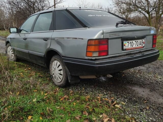 Серый Форд Скорпио, объемом двигателя 2 л и пробегом 254 тыс. км за 831 $, фото 5 на Automoto.ua