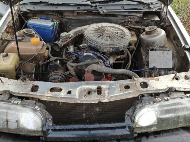 Серый Форд Скорпио, объемом двигателя 2 л и пробегом 254 тыс. км за 831 $, фото 8 на Automoto.ua