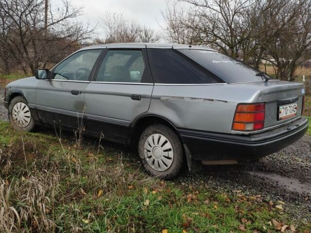 Серый Форд Скорпио, объемом двигателя 2 л и пробегом 254 тыс. км за 831 $, фото 6 на Automoto.ua