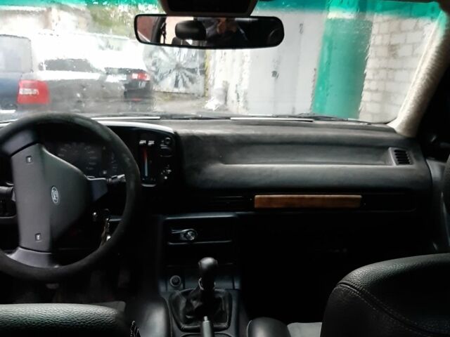 Серый Форд Скорпио, объемом двигателя 2 л и пробегом 500 тыс. км за 2000 $, фото 4 на Automoto.ua