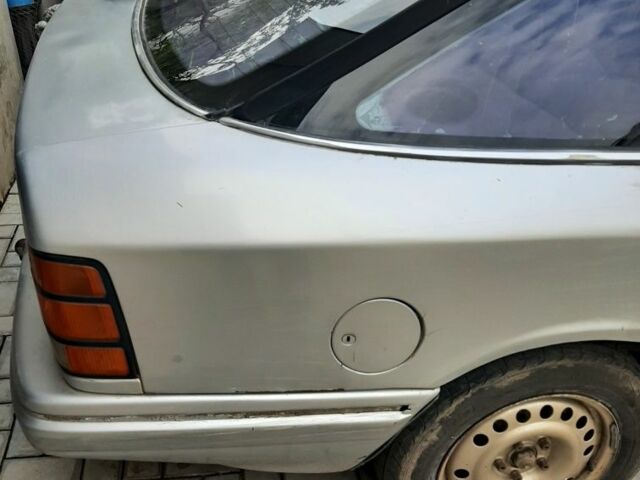 Сірий Форд Скорпіо, об'ємом двигуна 2 л та пробігом 10 тис. км за 1150 $, фото 2 на Automoto.ua