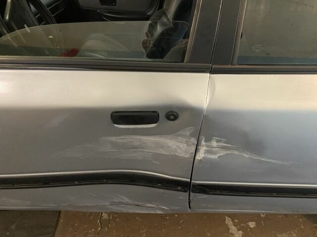 Форд Скорпіо 1988 у Запоріжжя на Automoto.ua Сірий Форд Скорпіо, об'ємом двигуна 2 л та пробігом 300 тис. км за 850 $, фото 3 на Automoto.ua