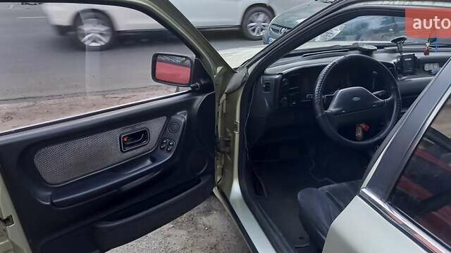 Серый Форд Скорпио, объемом двигателя 2 л и пробегом 200 тыс. км за 2199 $, фото 7 на Automoto.ua