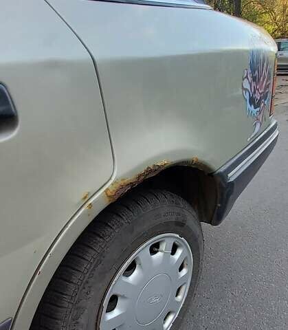 Серый Форд Скорпио, объемом двигателя 2 л и пробегом 200 тыс. км за 2199 $, фото 3 на Automoto.ua