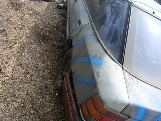 Форд Скорпио 1988 в Ржищеве на Automoto.ua Серый Форд Скорпио, объемом двигателя 2 л и пробегом 500 тыс. км за 286 $, фото 2 на Automoto.ua