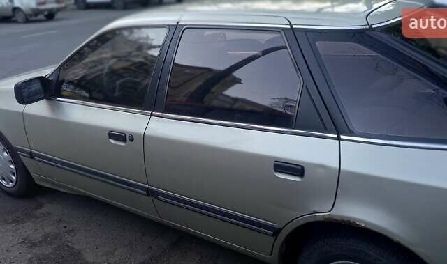 Серый Форд Скорпио, объемом двигателя 2 л и пробегом 200 тыс. км за 2199 $, фото 15 на Automoto.ua