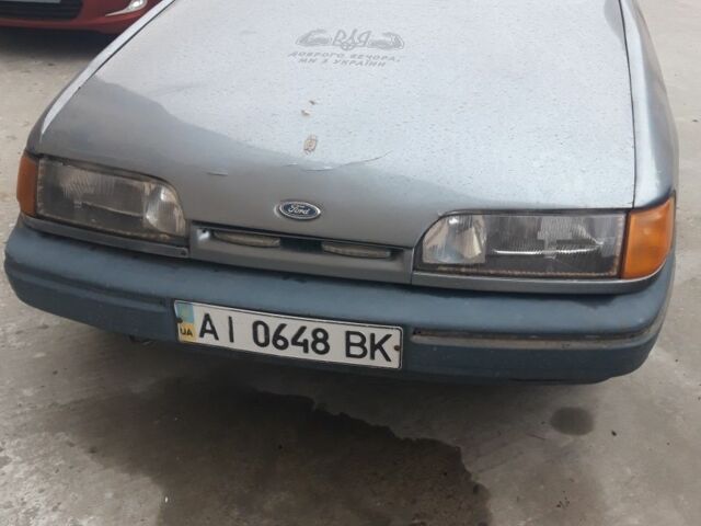 Сірий Форд Скорпіо, об'ємом двигуна 2.4 л та пробігом 250 тис. км за 1800 $, фото 1 на Automoto.ua