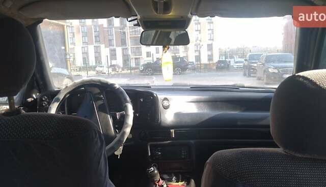 Серый Форд Скорпио, объемом двигателя 2 л и пробегом 350 тыс. км за 900 $, фото 9 на Automoto.ua