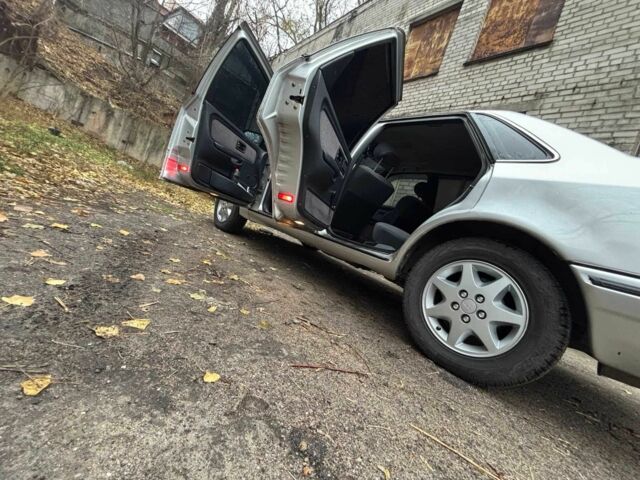 Серый Форд Скорпио, объемом двигателя 2 л и пробегом 300 тыс. км за 2100 $, фото 19 на Automoto.ua