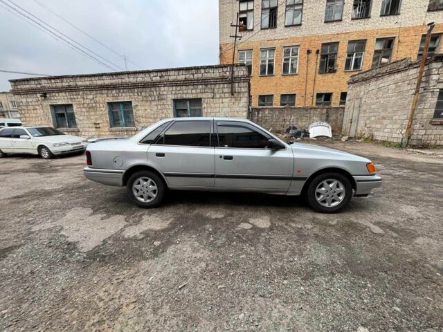 Серый Форд Скорпио, объемом двигателя 2 л и пробегом 300 тыс. км за 2100 $, фото 10 на Automoto.ua