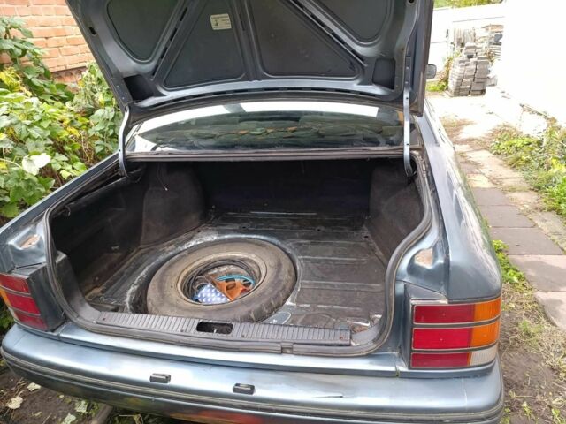 Серый Форд Скорпио, объемом двигателя 2.5 л и пробегом 300 тыс. км за 358 $, фото 2 на Automoto.ua