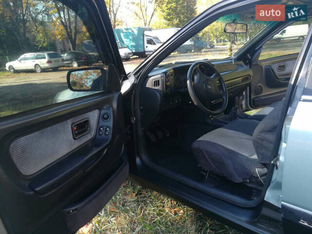 Серый Форд Скорпио, объемом двигателя 2 л и пробегом 100 тыс. км за 2000 $, фото 9 на Automoto.ua