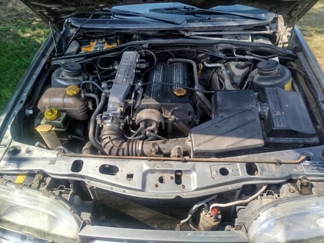 Сірий Форд Скорпіо, об'ємом двигуна 2 л та пробігом 100 тис. км за 1250 $, фото 6 на Automoto.ua