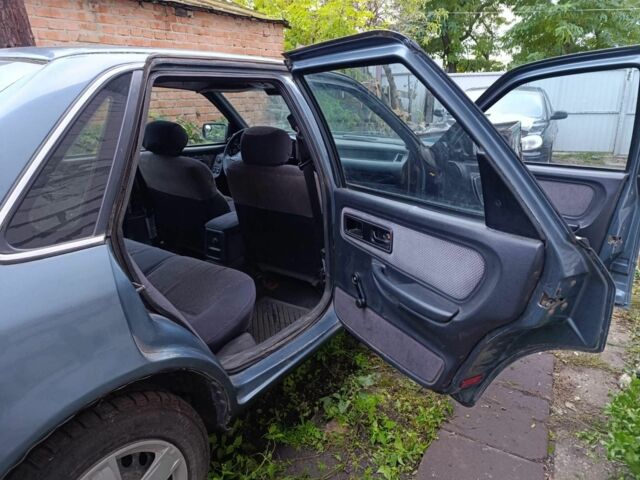 Серый Форд Скорпио, объемом двигателя 2.5 л и пробегом 300 тыс. км за 358 $, фото 1 на Automoto.ua