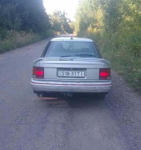 Форд Скорпіо 1991 у Луцьку на Automoto.ua Сірий Форд Скорпіо, об'ємом двигуна 2 л та пробігом 350 тис. км за 800 $, фото 2 на Automoto.ua