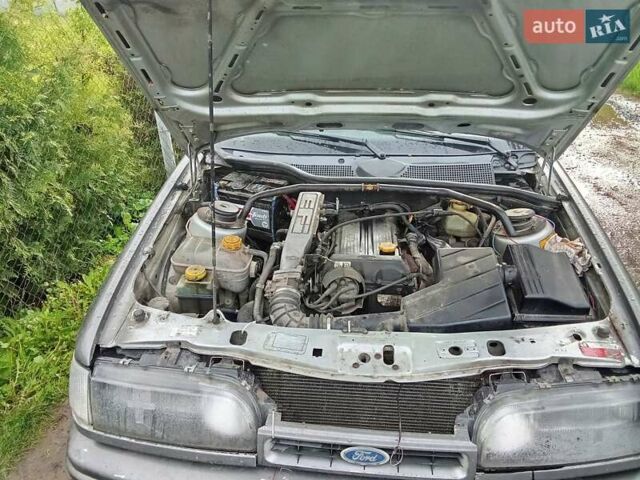 Серый Форд Скорпио, объемом двигателя 2 л и пробегом 150 тыс. км за 400 $, фото 4 на Automoto.ua