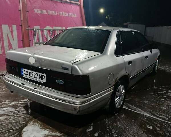 Серый Форд Скорпио, объемом двигателя 2 л и пробегом 250 тыс. км за 950 $, фото 3 на Automoto.ua