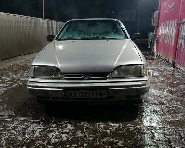 Серый Форд Скорпио, объемом двигателя 2 л и пробегом 250 тыс. км за 950 $, фото 1 на Automoto.ua