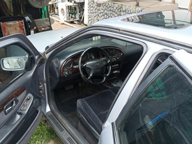 Серый Форд Скорпио, объемом двигателя 2.93 л и пробегом 240 тыс. км за 900 $, фото 2 на Automoto.ua