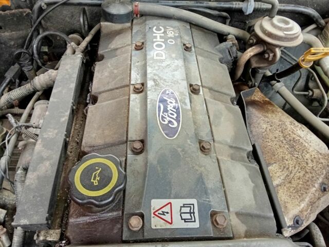 Серый Форд Скорпио, объемом двигателя 2 л и пробегом 450 тыс. км за 1200 $, фото 3 на Automoto.ua