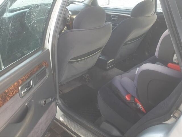 Сірий Форд Скорпіо, об'ємом двигуна 2.3 л та пробігом 340 тис. км за 1800 $, фото 10 на Automoto.ua