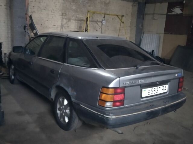 Серый Форд Скорпио, объемом двигателя 2 л и пробегом 235 тыс. км за 593 $, фото 5 на Automoto.ua