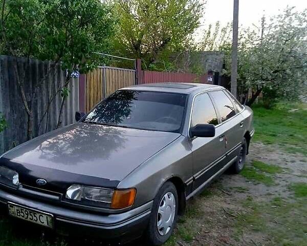 Сірий Форд Скорпіо, об'ємом двигуна 2.5 л та пробігом 250 тис. км за 450 $, фото 1 на Automoto.ua