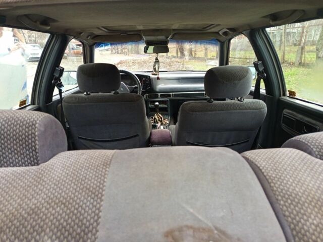 Серый Форд Скорпио, объемом двигателя 2 л и пробегом 400 тыс. км за 1000 $, фото 6 на Automoto.ua