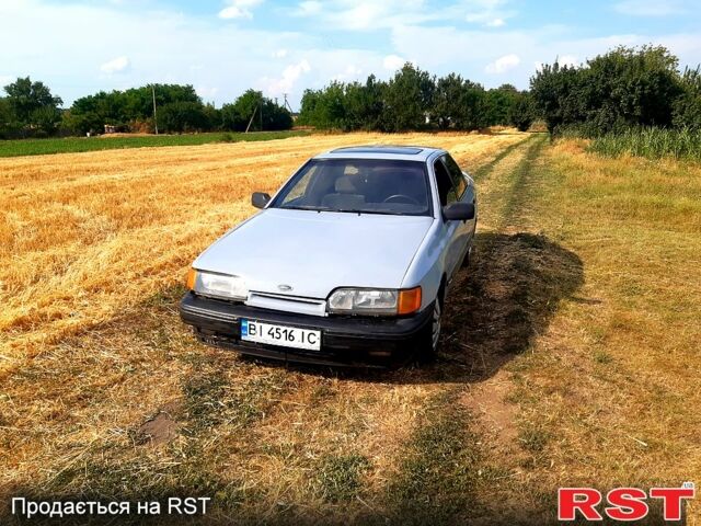 Форд Скорпио 1988 в Кременчуге на Automoto.ua Серый Форд Скорпио, объемом двигателя 2 л и пробегом 300 тыс. км за 700 $, фото 2 на Automoto.ua