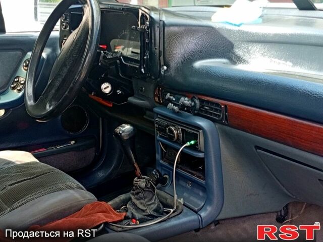 Серый Форд Скорпио, объемом двигателя 2 л и пробегом 300 тыс. км за 1000 $, фото 2 на Automoto.ua