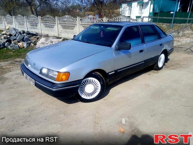 Серый Форд Скорпио, объемом двигателя 2 л и пробегом 300 тыс. км за 1000 $, фото 4 на Automoto.ua