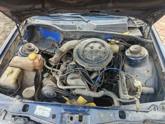 Синий Форд Скорпио, объемом двигателя 0 л и пробегом 200 тыс. км за 400 $, фото 5 на Automoto.ua