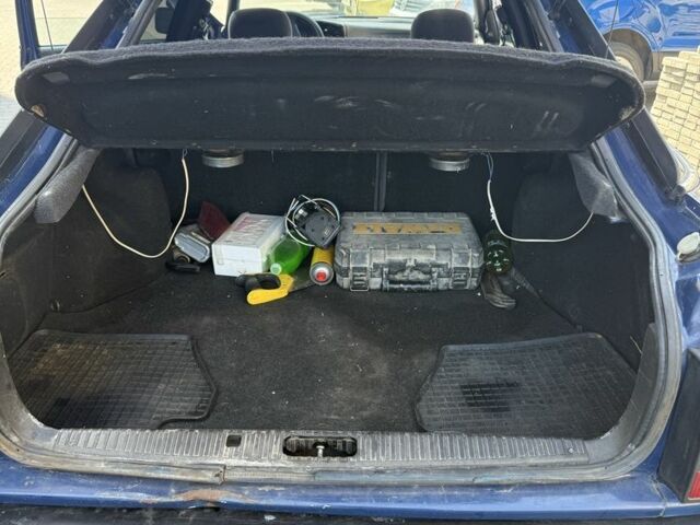 Синій Форд Скорпіо, об'ємом двигуна 2 л та пробігом 300 тис. км за 999 $, фото 15 на Automoto.ua