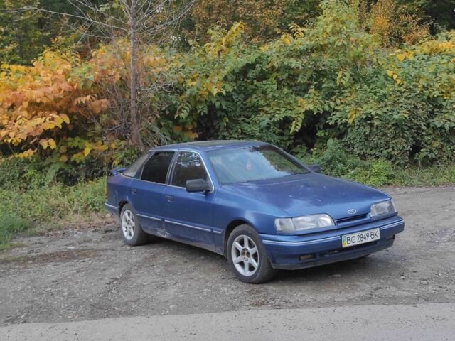 Синий Форд Скорпио, объемом двигателя 2 л и пробегом 300 тыс. км за 1100 $, фото 2 на Automoto.ua