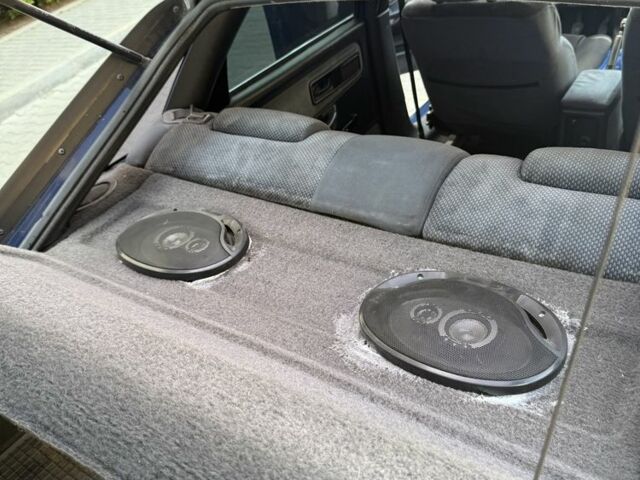 Синій Форд Скорпіо, об'ємом двигуна 2 л та пробігом 300 тис. км за 999 $, фото 11 на Automoto.ua