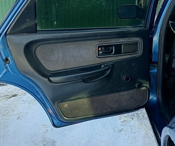 Синий Форд Скорпио, объемом двигателя 2 л и пробегом 300 тыс. км за 1100 $, фото 15 на Automoto.ua