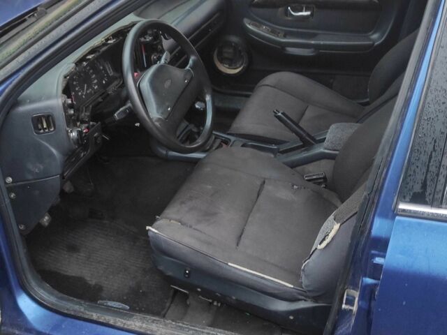 Синий Форд Скорпио, объемом двигателя 2 л и пробегом 385 тыс. км за 950 $, фото 6 на Automoto.ua