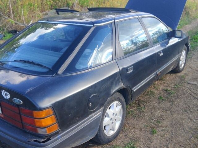 Синий Форд Скорпио, объемом двигателя 2 л и пробегом 125 тыс. км за 700 $, фото 3 на Automoto.ua