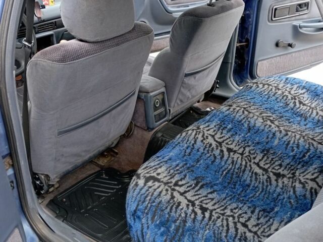 Синий Форд Скорпио, объемом двигателя 2 л и пробегом 400 тыс. км за 600 $, фото 3 на Automoto.ua