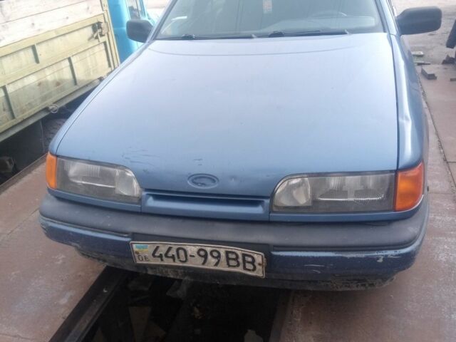 Форд Скорпио 1988 в Житомире на Automoto.ua Синий Форд Скорпио, объемом двигателя 2 л и пробегом 100 тыс. км за 600 $, фото 1 на Automoto.ua