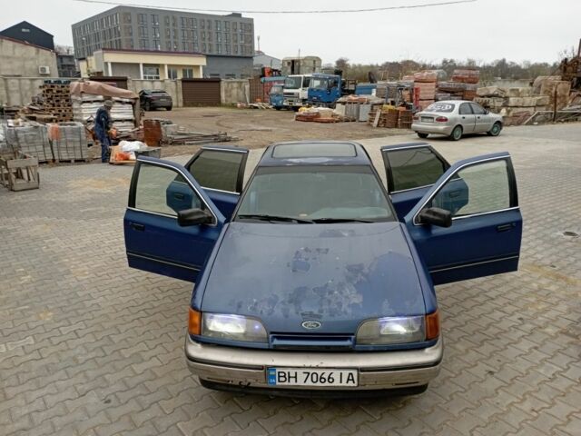 Синий Форд Скорпио, объемом двигателя 2 л и пробегом 400 тыс. км за 600 $, фото 6 на Automoto.ua