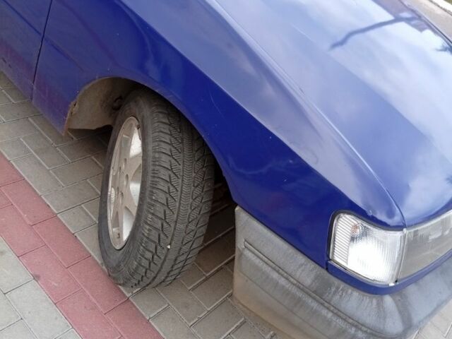 Синій Форд Скорпіо, об'ємом двигуна 0 л та пробігом 555 тис. км за 905 $, фото 2 на Automoto.ua