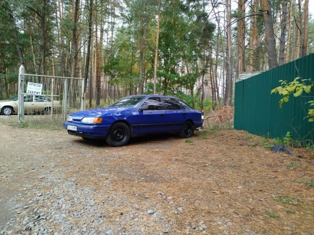 Синий Форд Скорпио, объемом двигателя 2 л и пробегом 200 тыс. км за 750 $, фото 1 на Automoto.ua