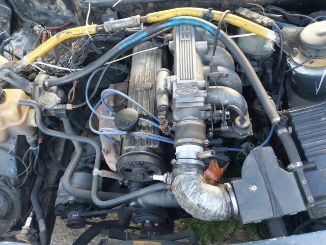 Синий Форд Скорпио, объемом двигателя 2 л и пробегом 300 тыс. км за 286 $, фото 4 на Automoto.ua